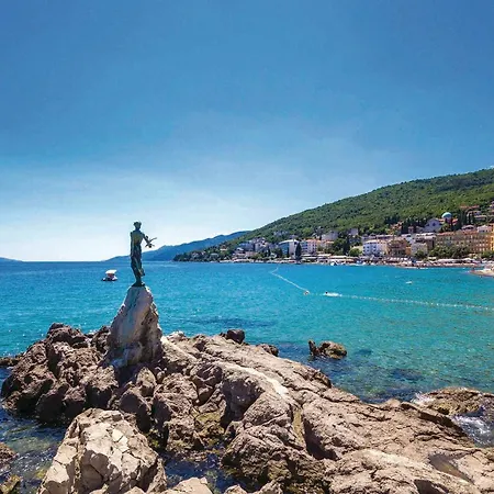 1 Bedroom Gorgeous In Opatija